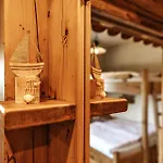 ゲストハウス Gostilnica Orle - Sleeping In The Tower 3*