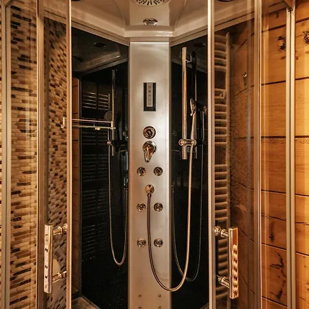 Konukevi Gostilnica Orle - Sleeping In The Tower