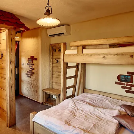 Gostilnica Orle - Sleeping In The Tower Konukevi Škofljica